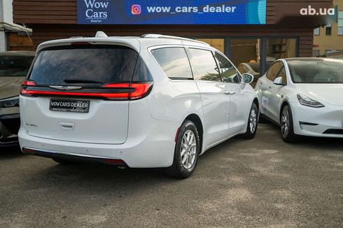 Chrysler Pacifica 2021 - фото 8