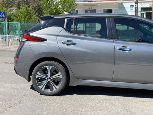 Nissan Leaf 2020 серый - фото 5