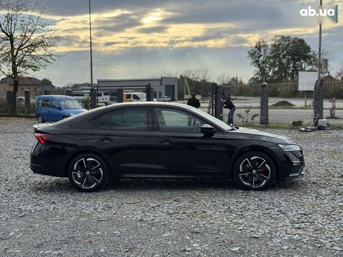 Skoda Octavia 2021 - фото 10