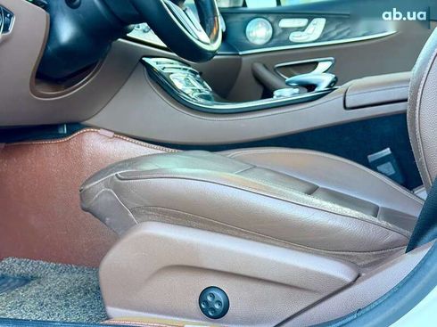 Mercedes-Benz E-Класс 2019 - фото 25