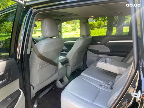 Toyota Highlander 2016 черный - фото 21