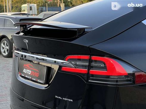 Tesla Model X 2019 - фото 27