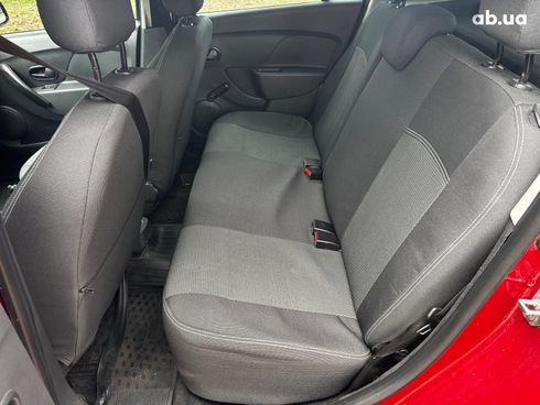 Renault Sandero 2020 красный - фото 37