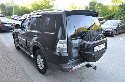 Mitsubishi Pajero Wagon 2007 - фото 12