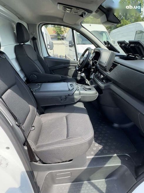Renault Trafic 2021 - фото 28