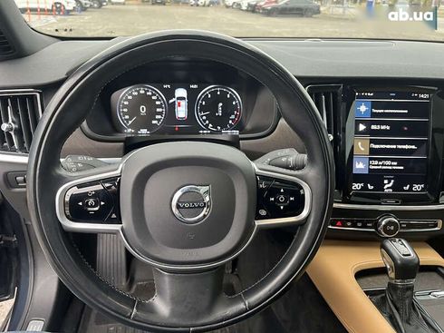 Volvo V90 Cross Country 2020 - фото 20