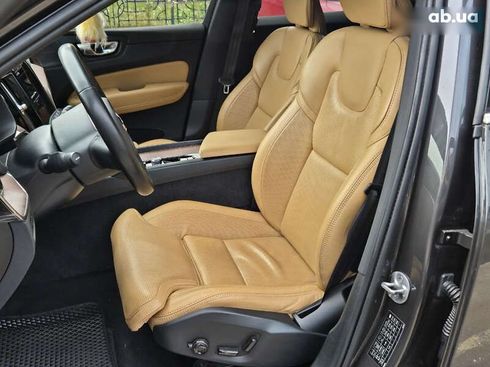 Volvo XC60 2023 - фото 9