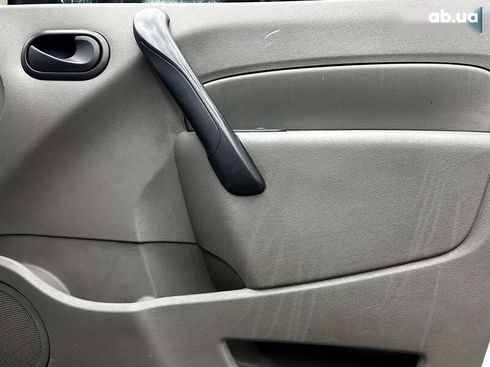 Renault Kangoo 2010 - фото 20