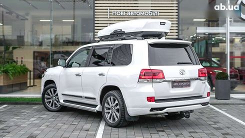 Toyota Land Cruiser 2016 - фото 2