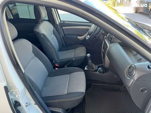 Renault Duster 2014 - фото 21
