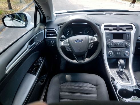 Ford Fusion 2015 белый - фото 23