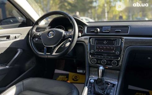 Volkswagen Passat 2017 - фото 15