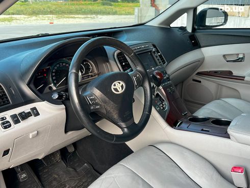 Toyota Venza 2010 серый - фото 35