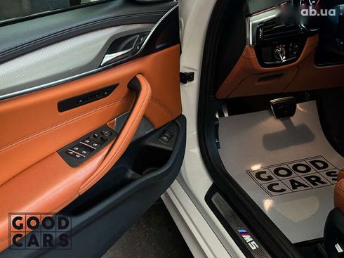 BMW M5 2019 - фото 26
