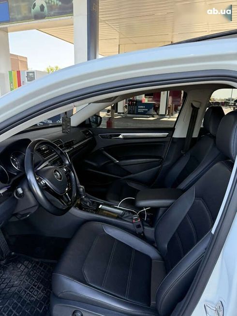 Volkswagen Passat 2017 - фото 22