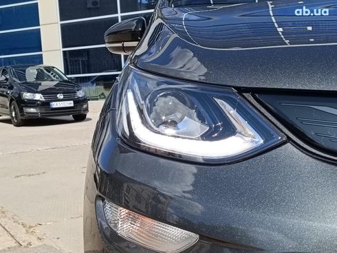 Chevrolet Bolt 2018 серый - фото 10