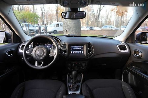 Jeep Compass 2019 - фото 12