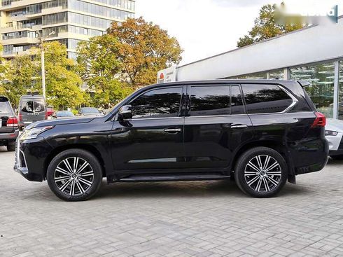 Lexus LX 2017 - фото 5