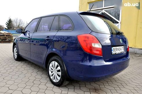 Skoda Fabia 2011 - фото 11