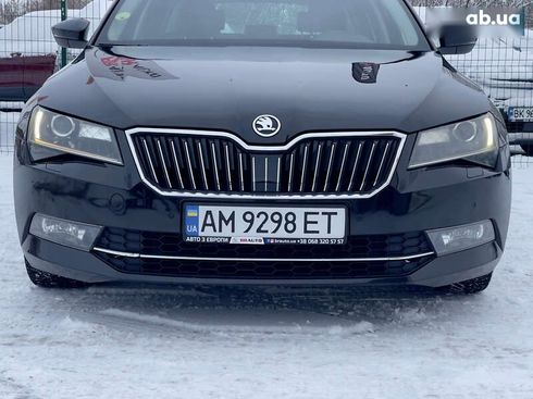 Skoda Superb 2016 - фото 9