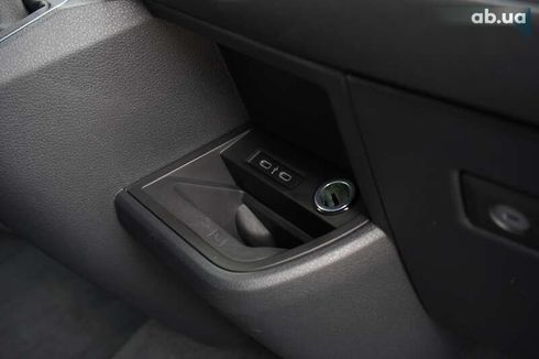 Volkswagen Multivan 2020 - фото 28
