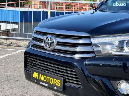 Toyota Hilux 2017 - фото 18