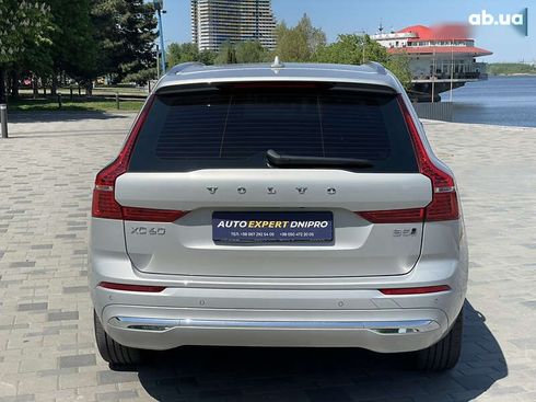 Volvo XC60 2023 - фото 13