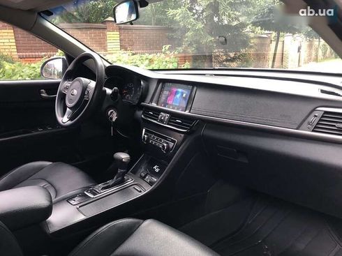 Kia K5 2017 - фото 11