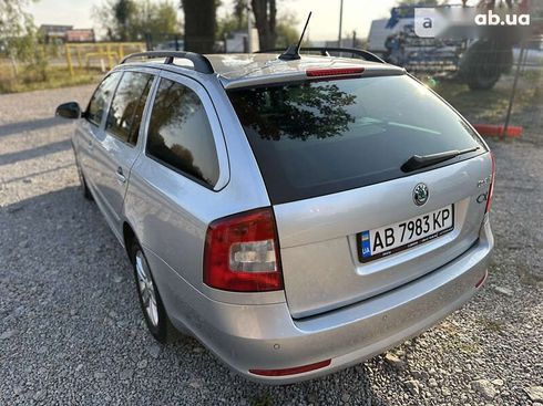 Skoda Octavia 2011 - фото 12