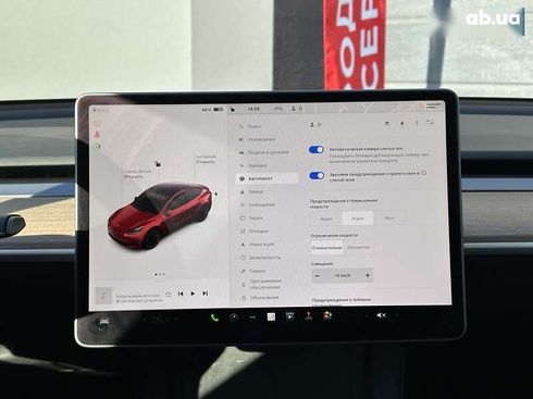 Tesla Model Y 2022 - фото 17