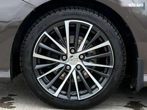 Toyota Camry 2018 - фото 11