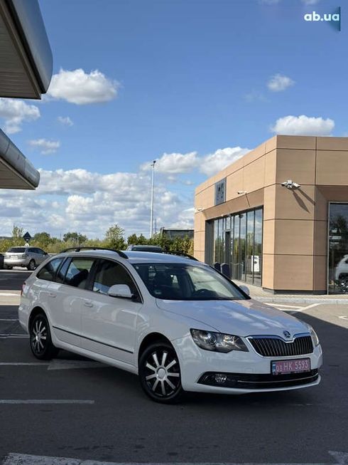 Skoda Superb 2014 - фото 4