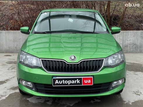 Skoda Fabia 2016 зеленый - фото 2