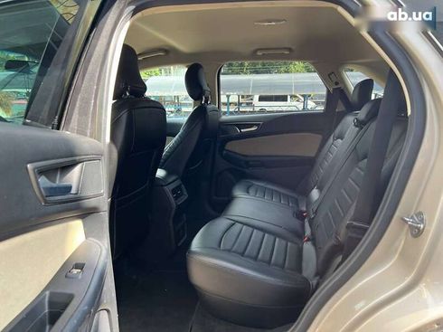 Ford Edge 2018 - фото 23