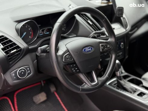 Ford Escape 2017 красный - фото 20