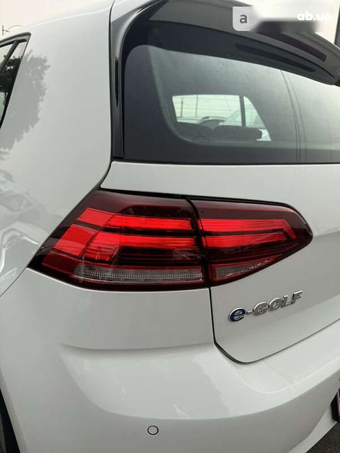 Volkswagen e-Golf 2020 - фото 7