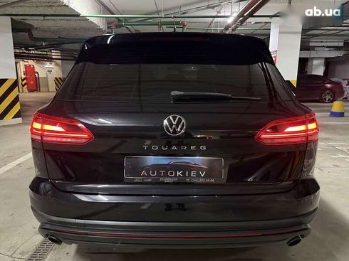 Volkswagen Touareg 2020 - фото 17