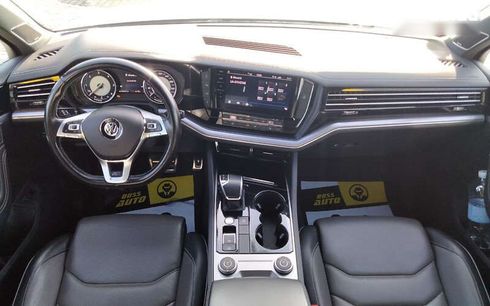 Volkswagen Touareg 2018 - фото 11