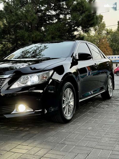 Toyota Camry 2012 - фото 6