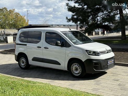Citroёn Berlingo 2023 - фото 13