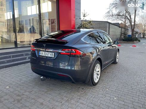 Tesla Model X 2018 - фото 10