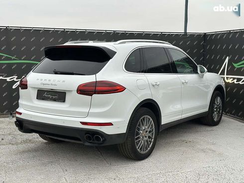 Porsche Cayenne 2016 - фото 2