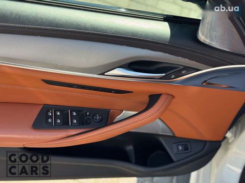BMW M5 2019 - фото 13