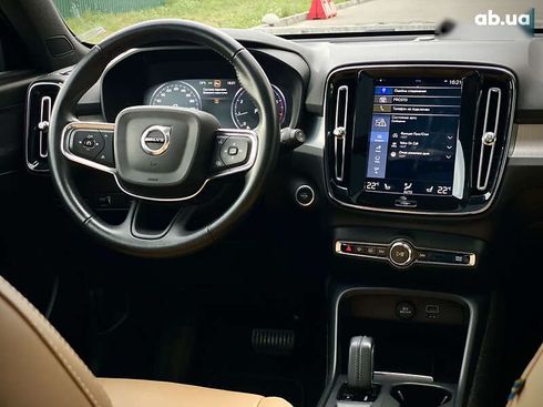 Volvo XC40 2020 - фото 29