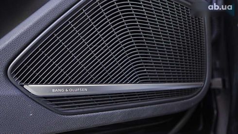 Audi A4 2018 - фото 29