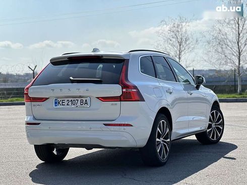 Volvo XC60 2022 - фото 7