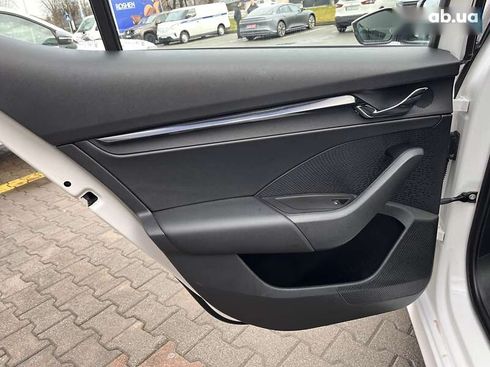 Skoda Octavia 2021 - фото 18