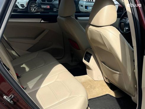 Volkswagen passat b7 2013 красный - фото 22