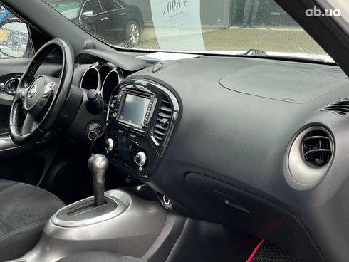 Nissan Juke 2012 белый - фото 15