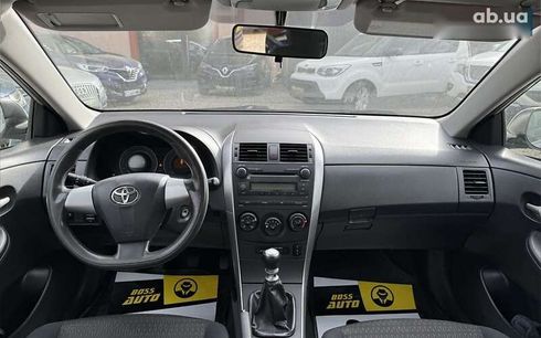 Toyota Corolla 2010 - фото 16